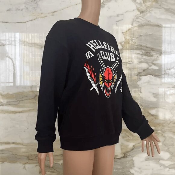 Stranger Things Relaxed Oversized Black Sweatshirt Sweater Unisex Hellfire Club - Picture 2 of 5